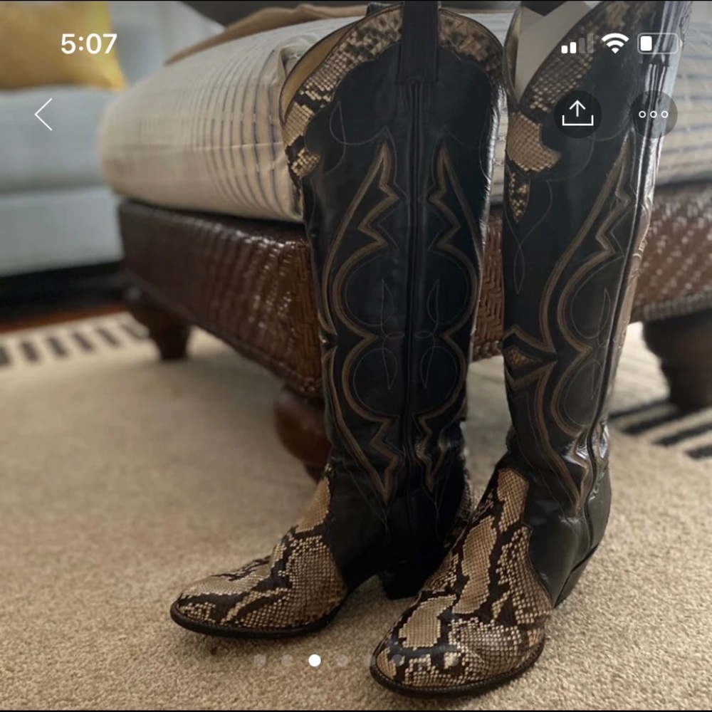 Ladies Boots - Picture 4 of 4